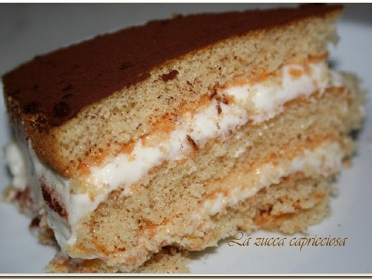 Torta alla crema di latte per riciclare un Pan di Spagna un po asciutto