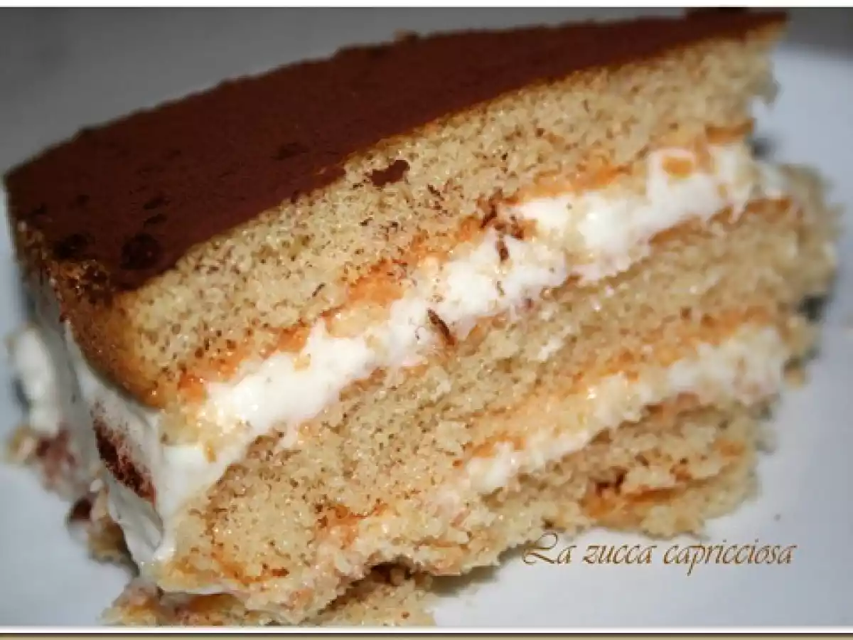 Torta alla crema di latte per riciclare un Pan di Spagna un po asciutto