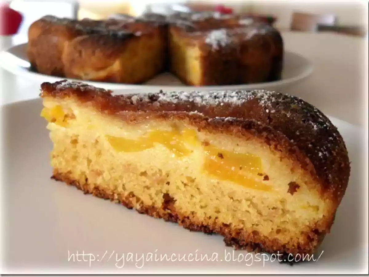 Torta alle pesche sciroppate