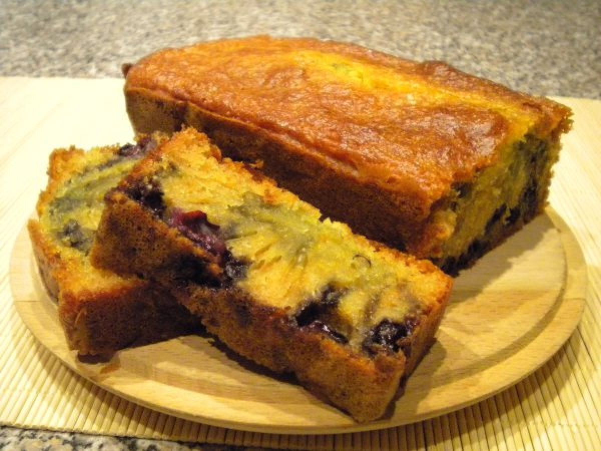 Torta allo yogurt con ribes neri- Blackcurrant cake - foto 2