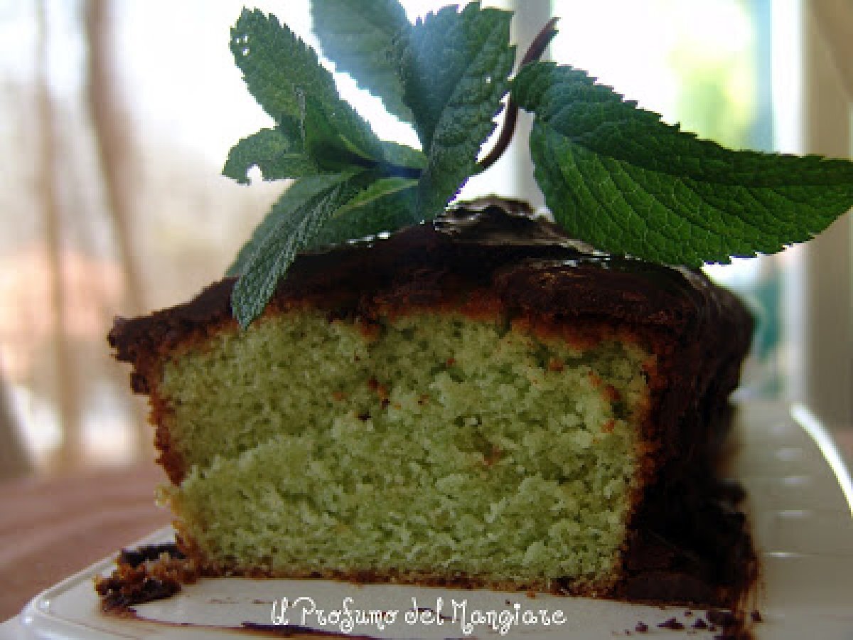 TORTA AROMATIZZATA CON SCIROPPO ALLA MENTA !!