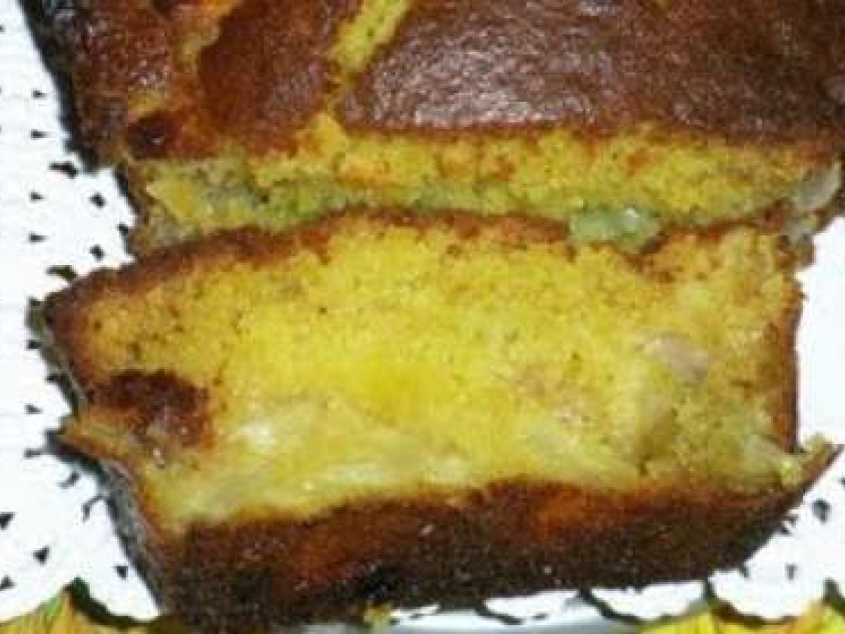 Torta autunnale di mele ed uva