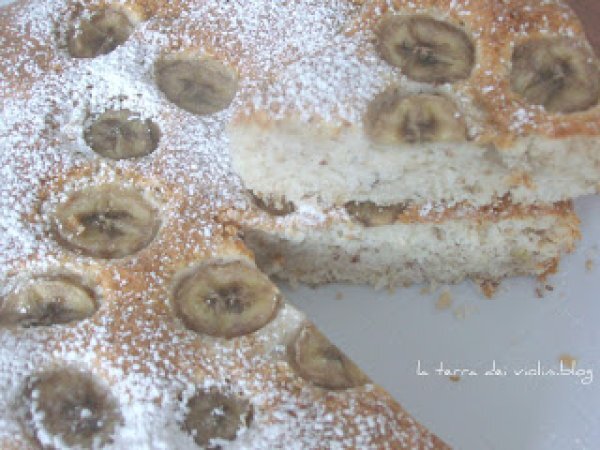 Torta banane e mandorle