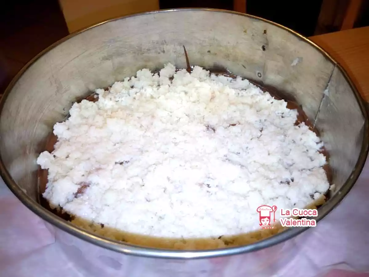 Torta bounty ricoperta di nutella e cocco - foto 6