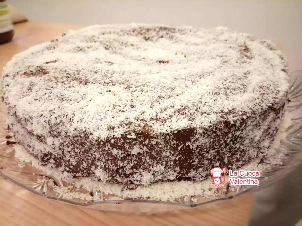 Torta bounty ricoperta di nutella e cocco - foto 7