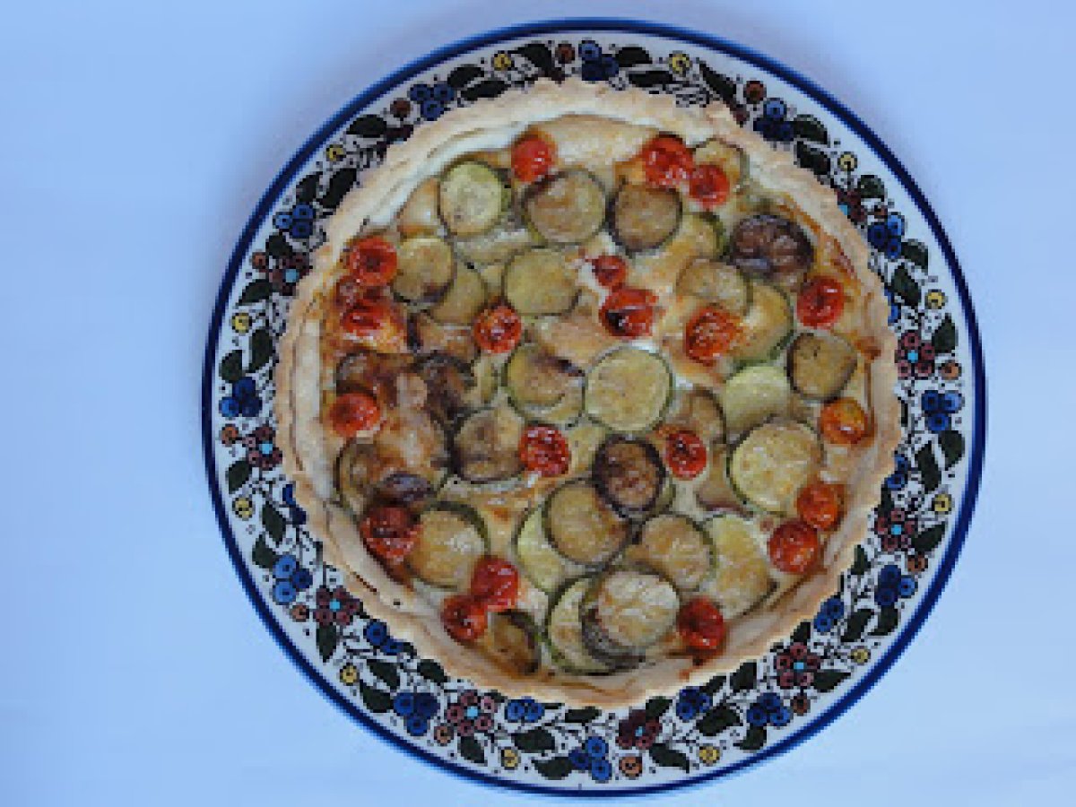 Torta brisee con zucchine e pomodorini