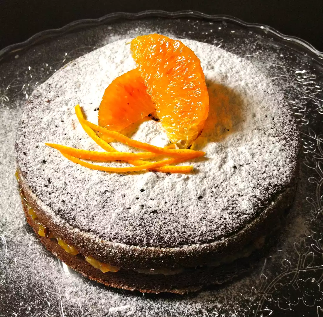 Torta cacao e yogurt con marmellata di arance