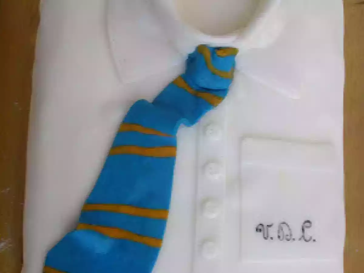 Torta camicia per la festa del papà