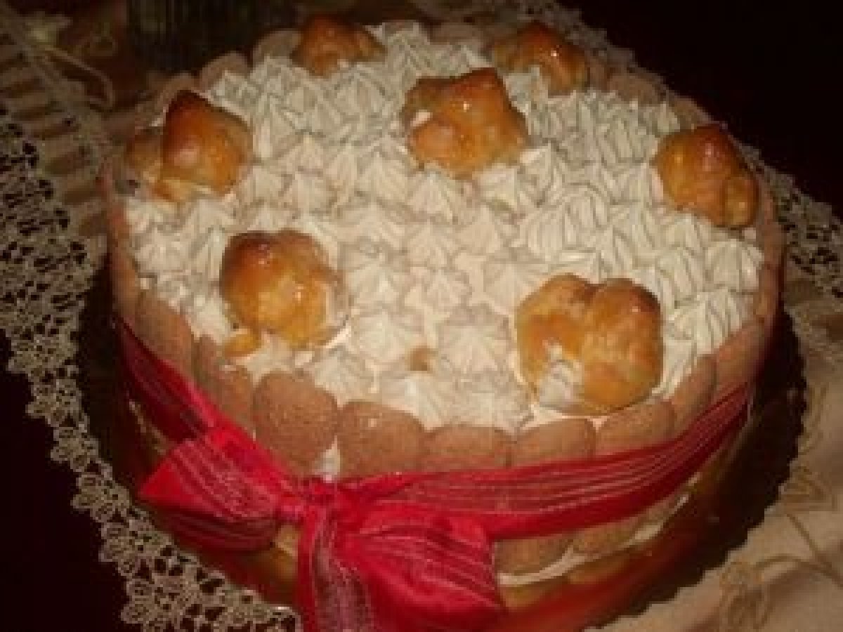 Torta con bignè - foto 7