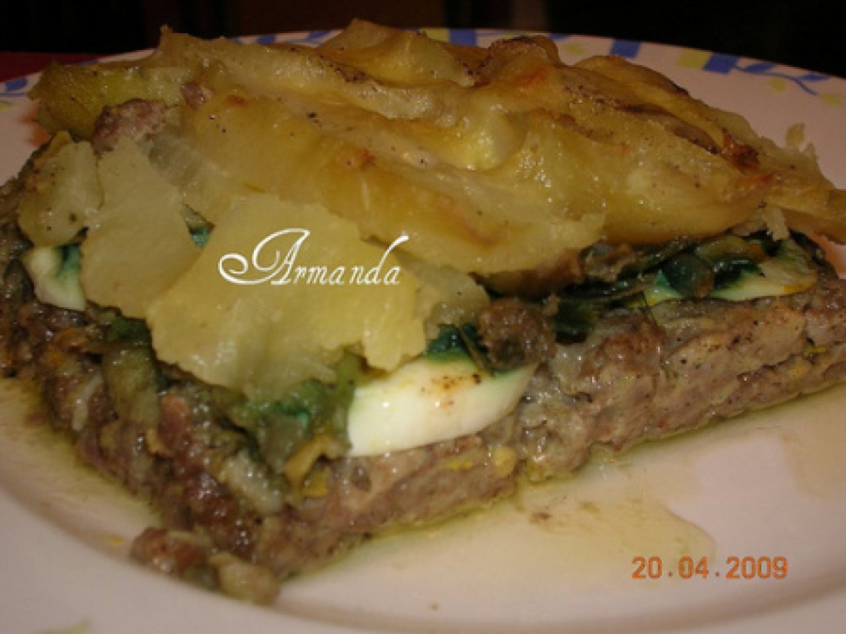 Torta con carne, carciofi e patate, foto 1