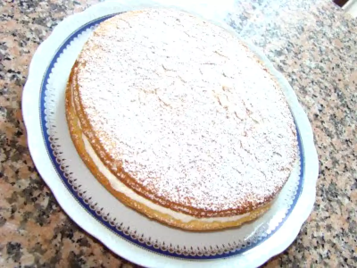 TORTA CON CREMA ALLO YOGURT E COCCO - foto 2