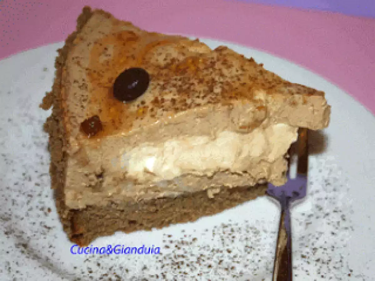 Torta con cremoso di mascarpone e cardamomo e con mousse al caramello e caffè - foto 3