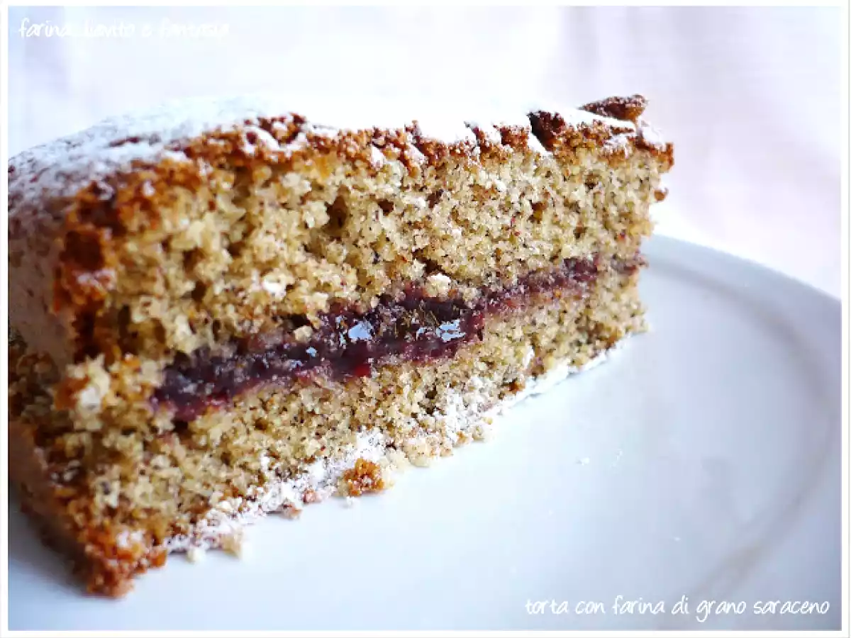 Torta con farina di grano saraceno