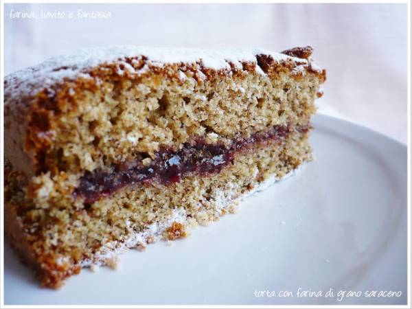 Torta con farina di grano saraceno