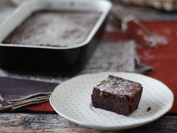 Torta cremosa al cioccolato senza farina