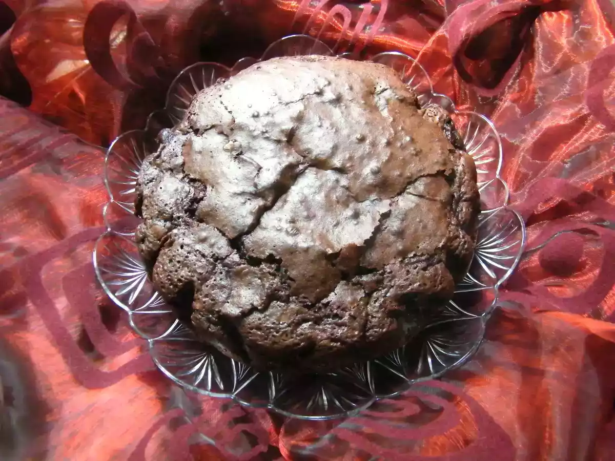 Torta cuore morbido al cioccolato e mele