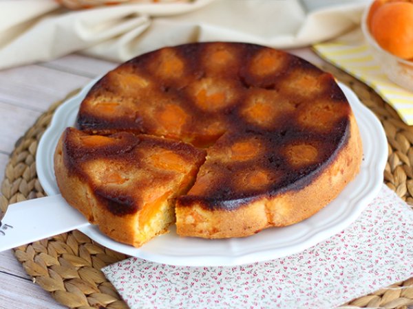 Torta di albicocche - ricetta semplice e veloce