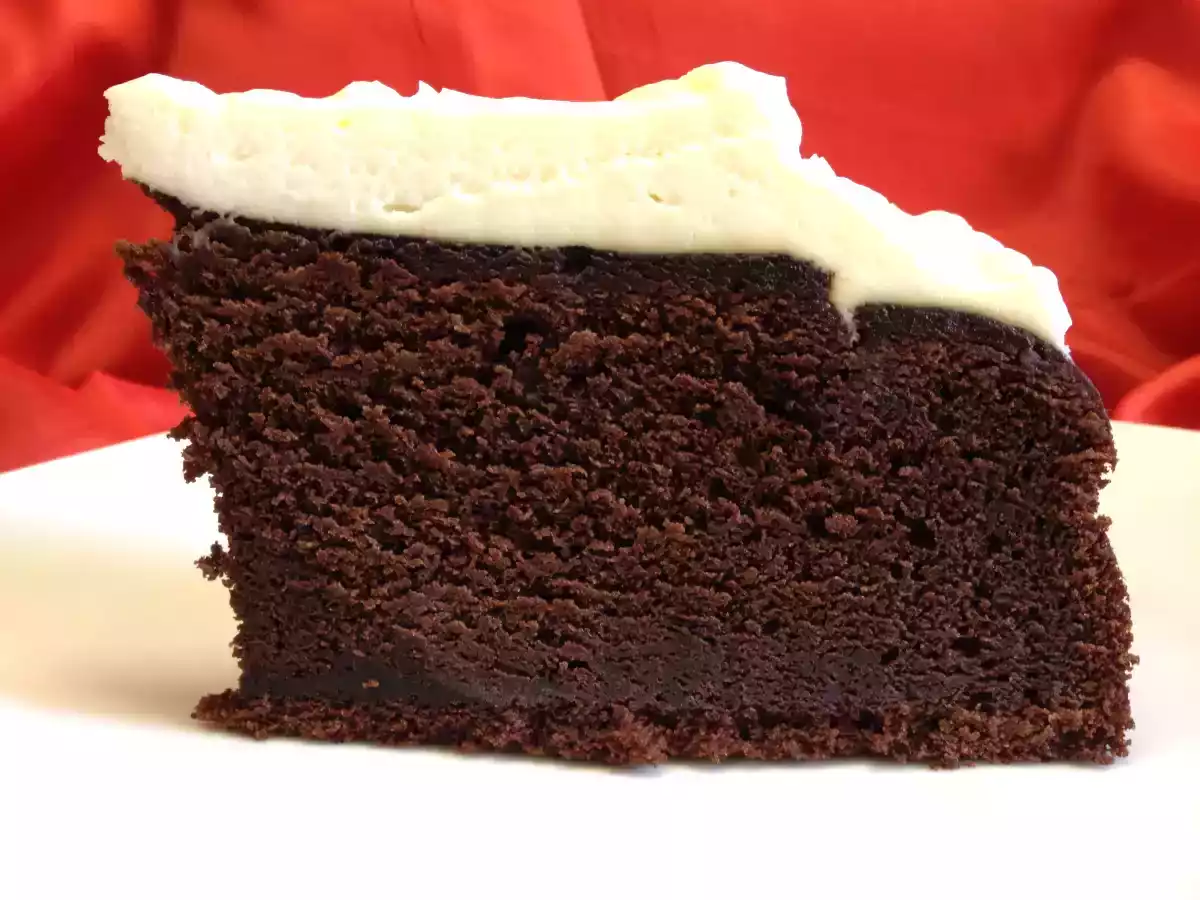 Torta di cioccolato e birra rossa Arribal con copertura di crema cheese cake - foto 3