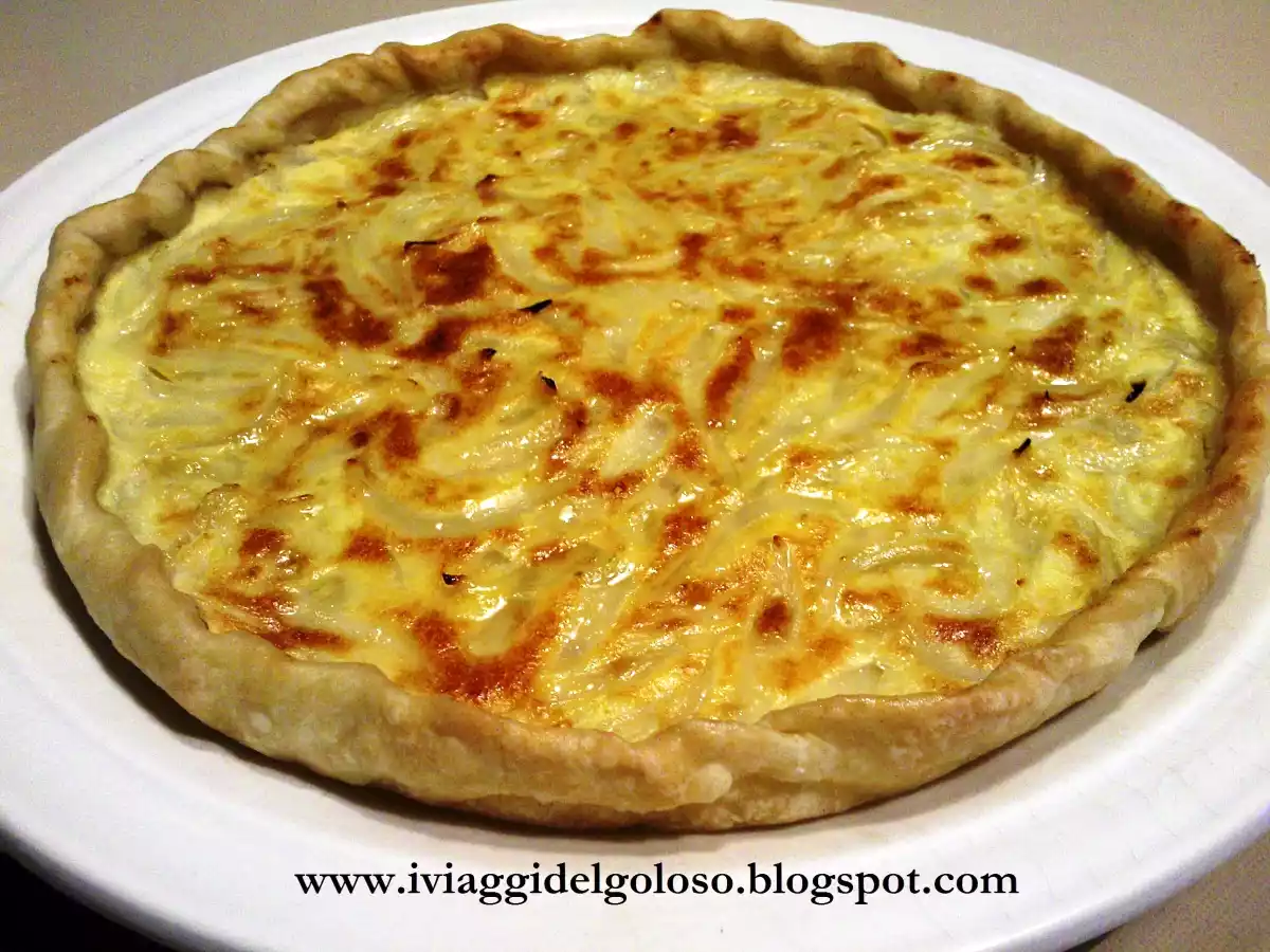 Torta di cipolle, la ricetta vegetariana facile e gustosa