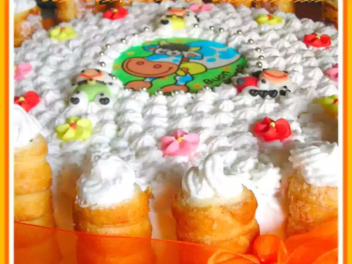 TORTA DI COMPLEANNO FARCITA AL MANGO CON CONTORNO DI CANNONCINI