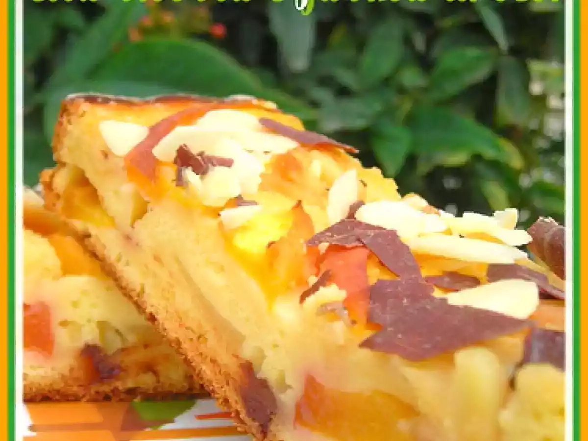 TORTA DI FARINA DI CECI CON RICOTTA, PESCHE E PERE