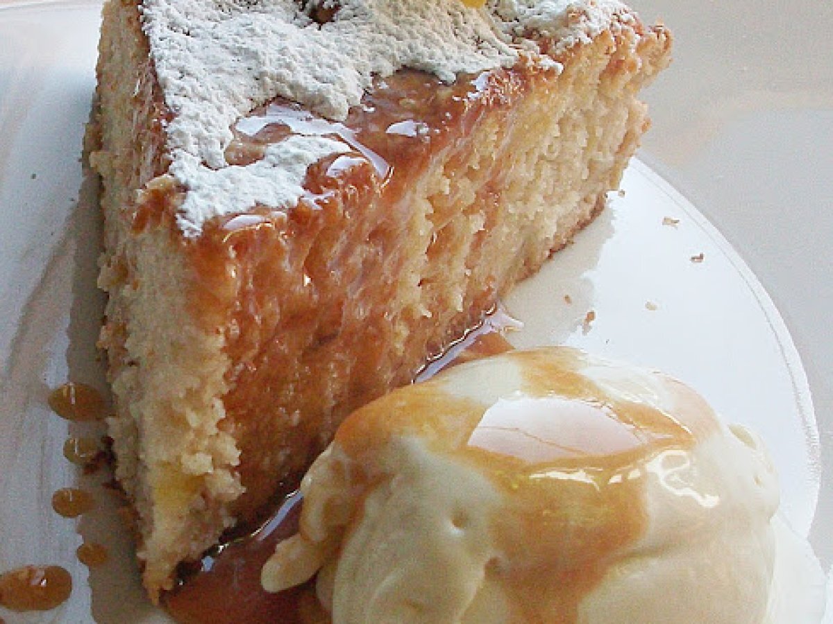 Torta di farina di riso, mele e ricotta