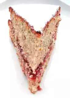 Torta di grano saraceno con mandorle tritate
