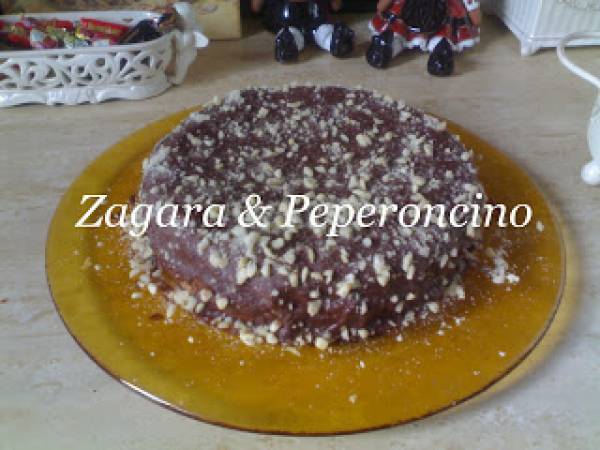 Torta di Mandorle ricoperta al Cioccolato