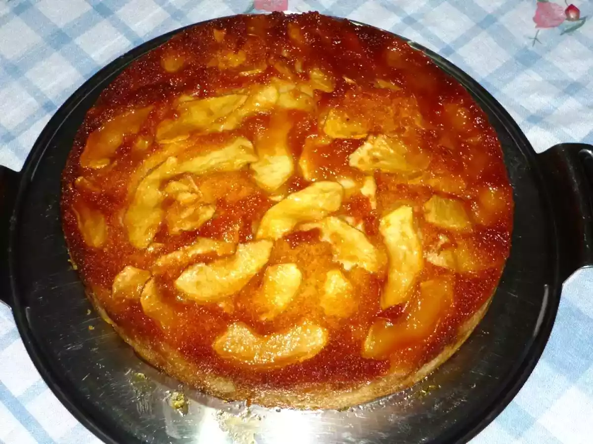Torta di mele al caramello