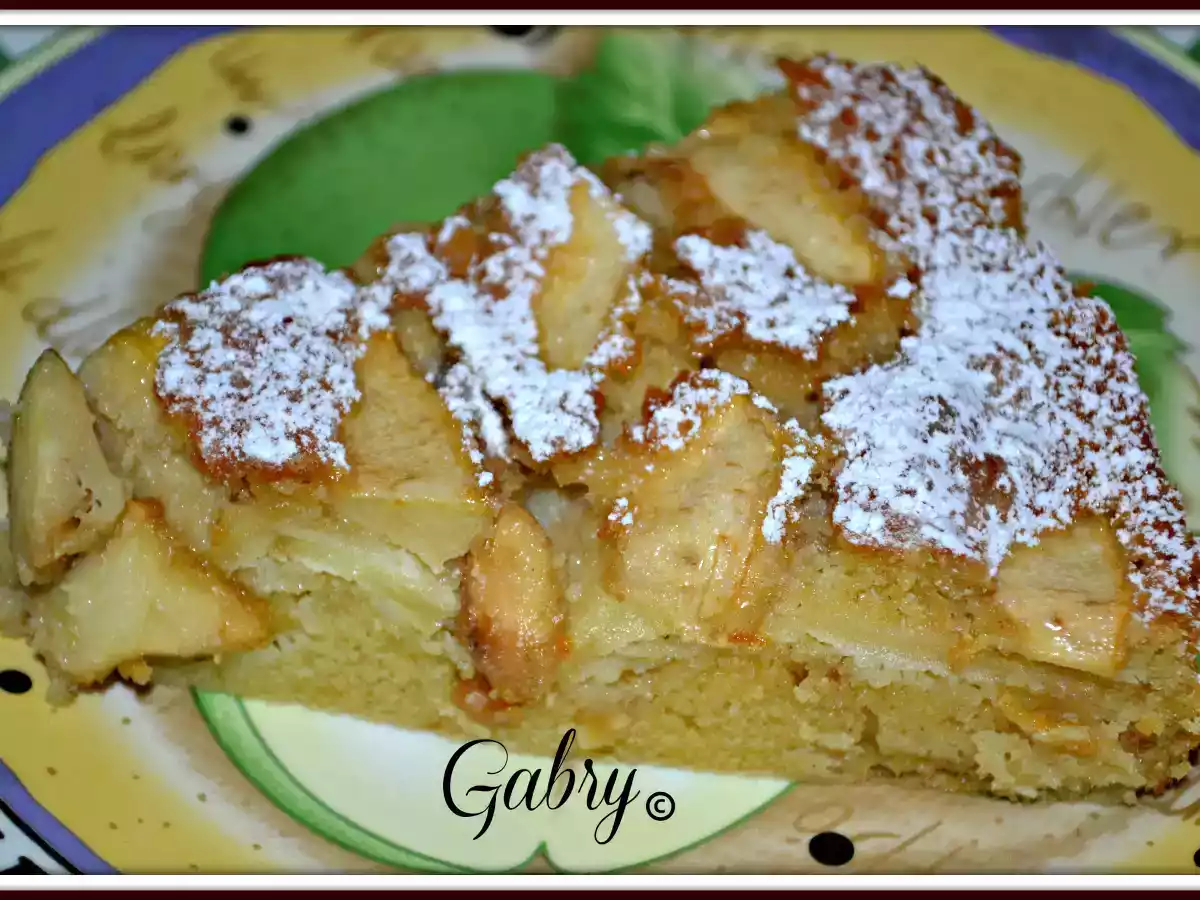TORTA DI MELE AL PROFUMO DI CANNELLA CON MANDORLE TOSTATE - foto 4