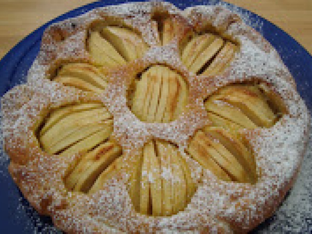 TORTA DI MELE CON LA PASTA BRISEE', foto 1