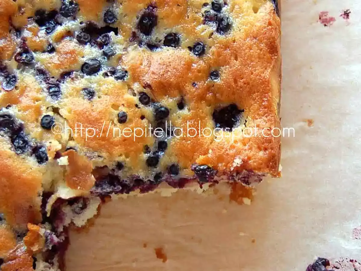 Torta di mele e frutti di bosco