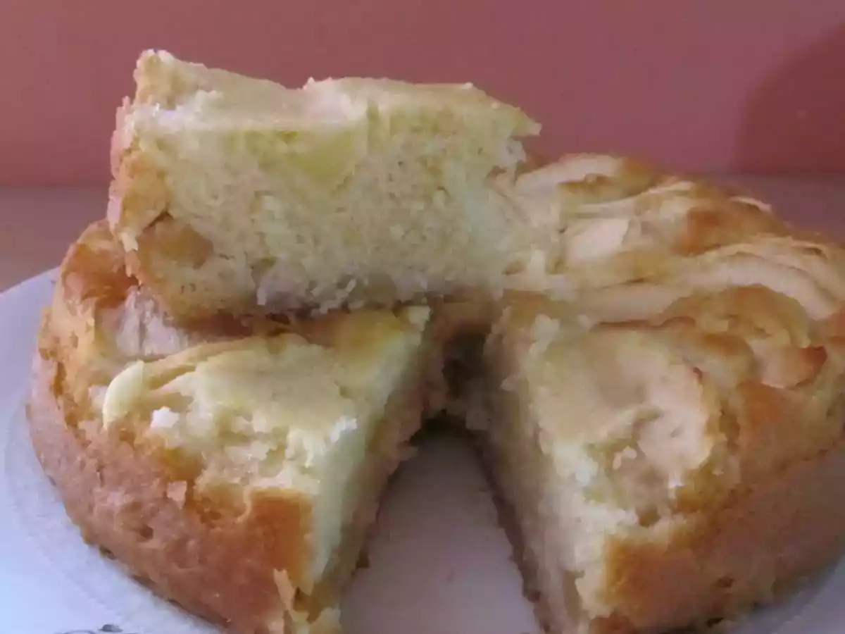 Torta di panna e mele