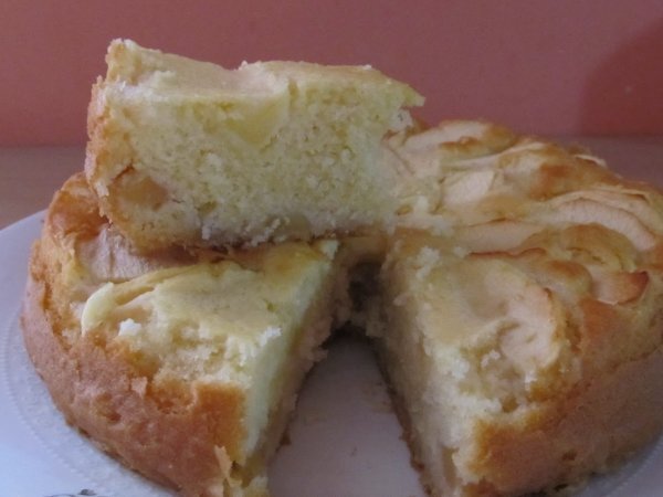 Torta di panna e mele