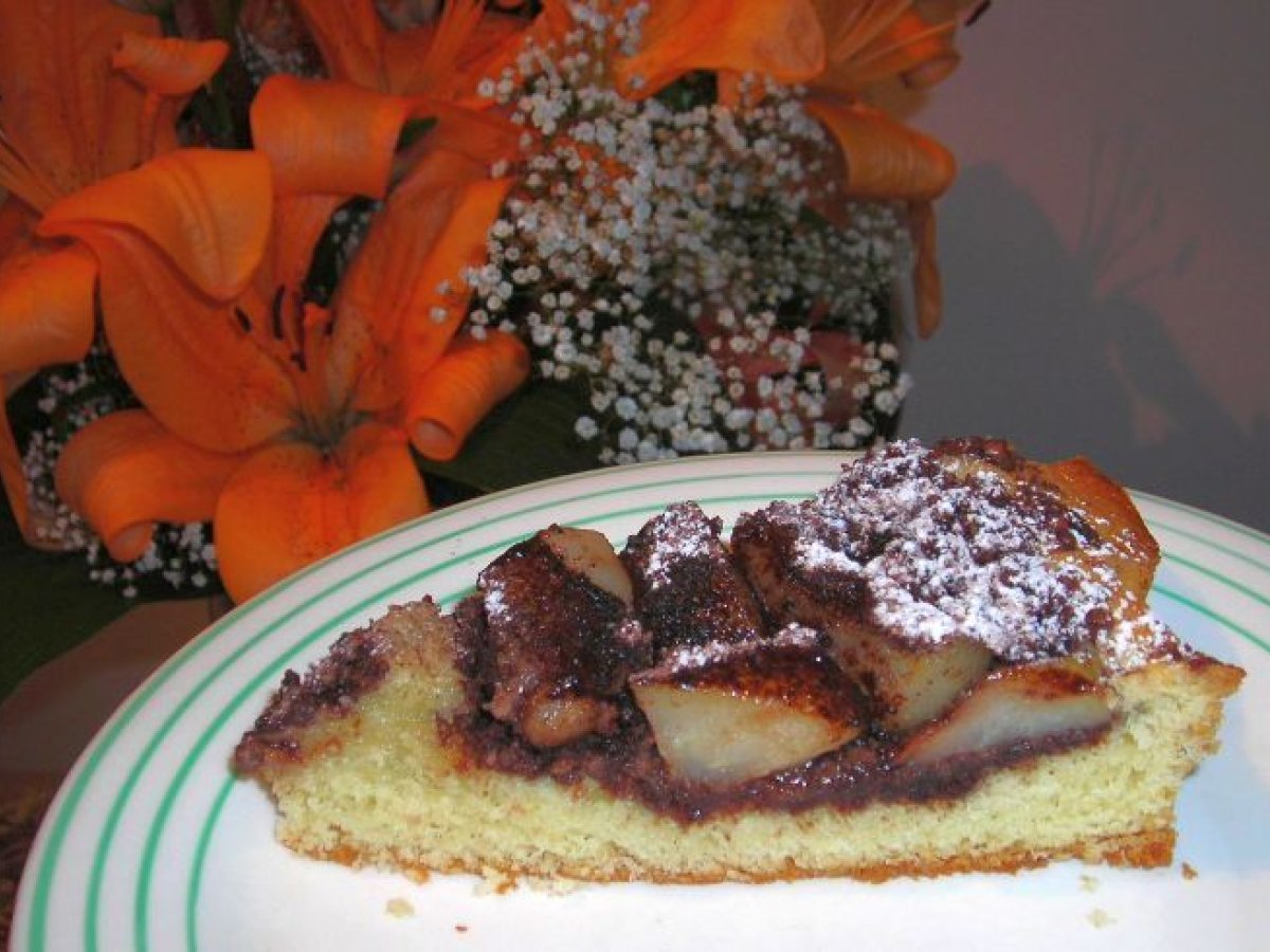 Torta di pere, cacao e amaretti