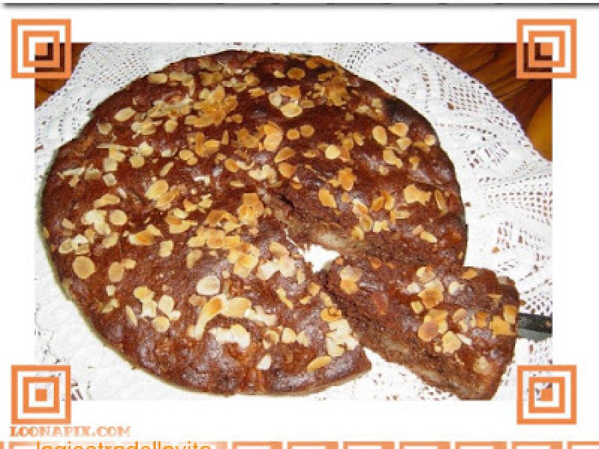 Torta di pere con biscotti