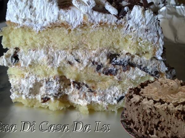 Torta di prugne secche