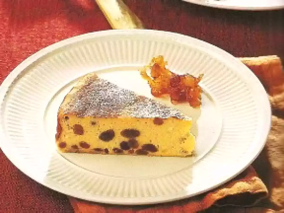 Torta di ricotta, uvetta e rum