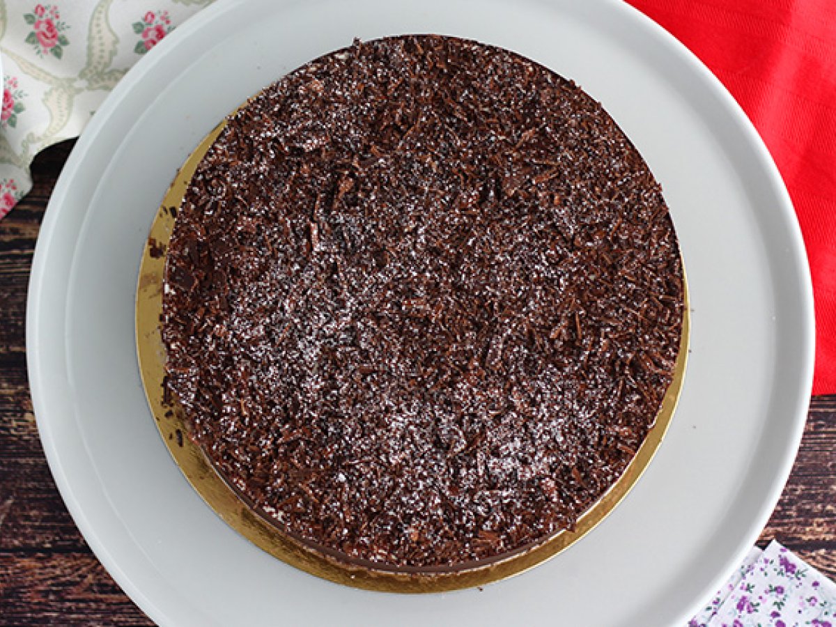 Torta foresta nera, la ricetta passo a passo per prepararla a casa - foto 3