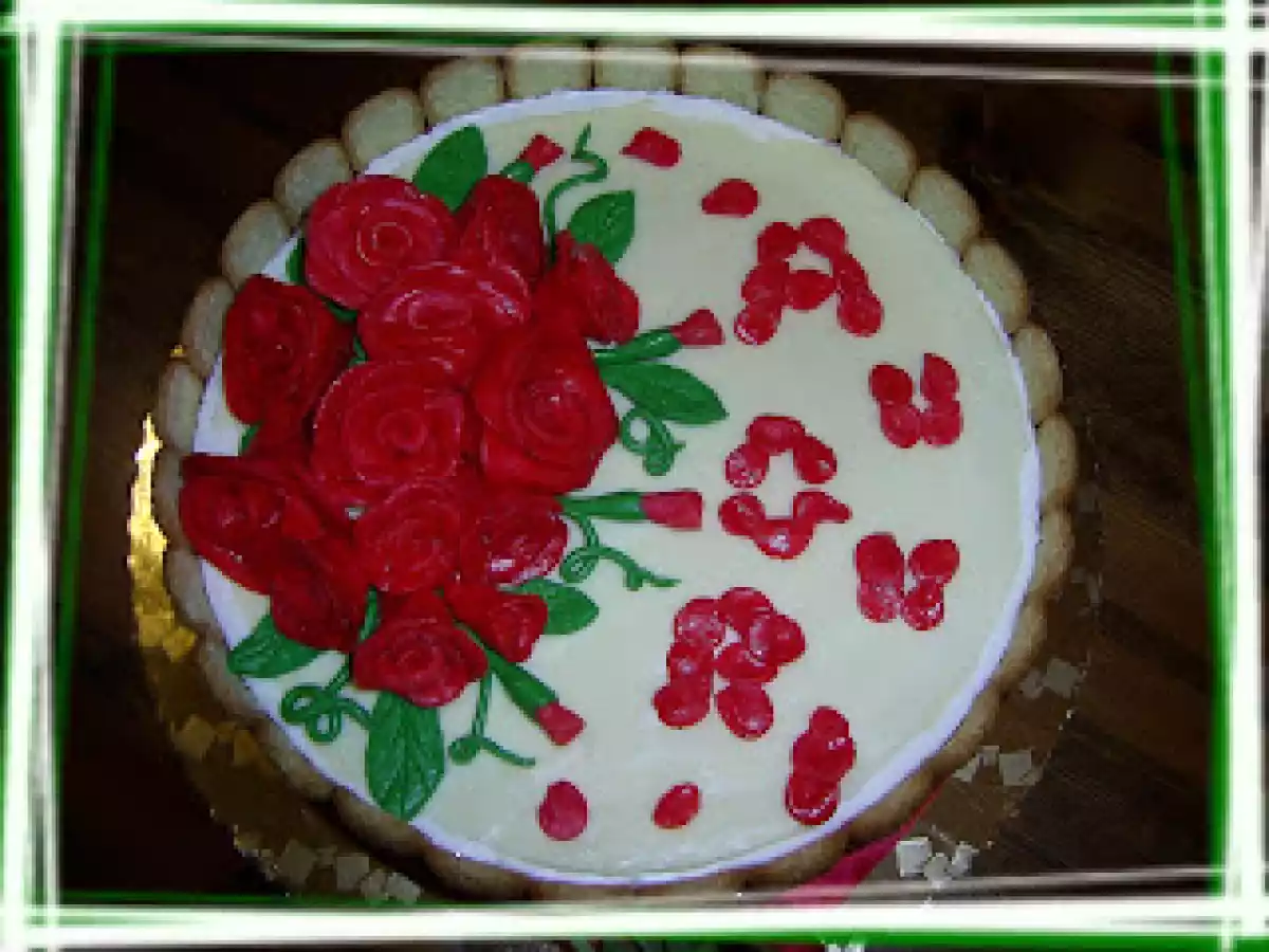 TORTA FREDDA NUTELLA E CIOCCOLATO BIANCO DECORATA CON ROSE - foto 2
