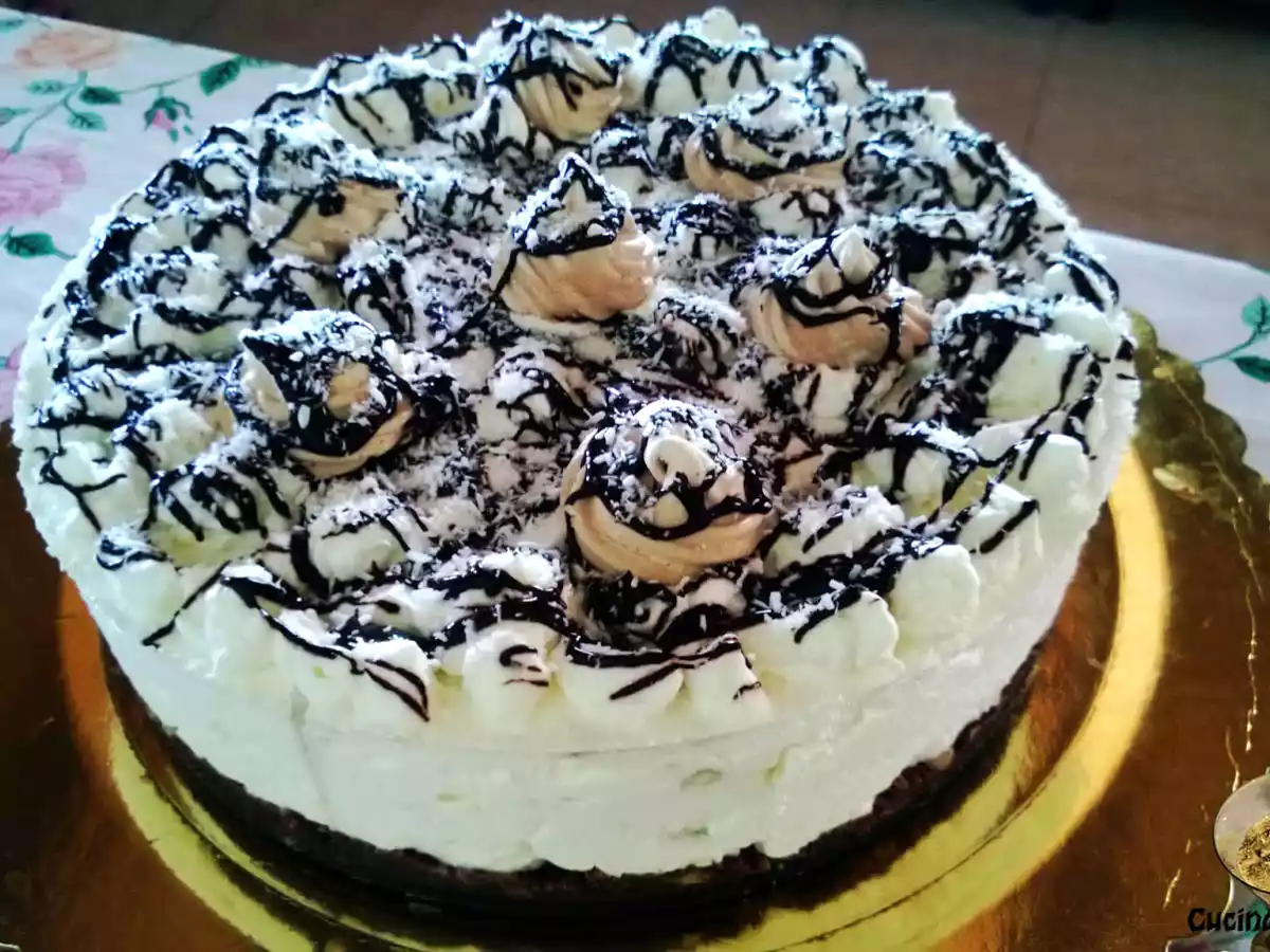 Torta fresca allo yogurt, gusto cocco! (tipo Cameo)