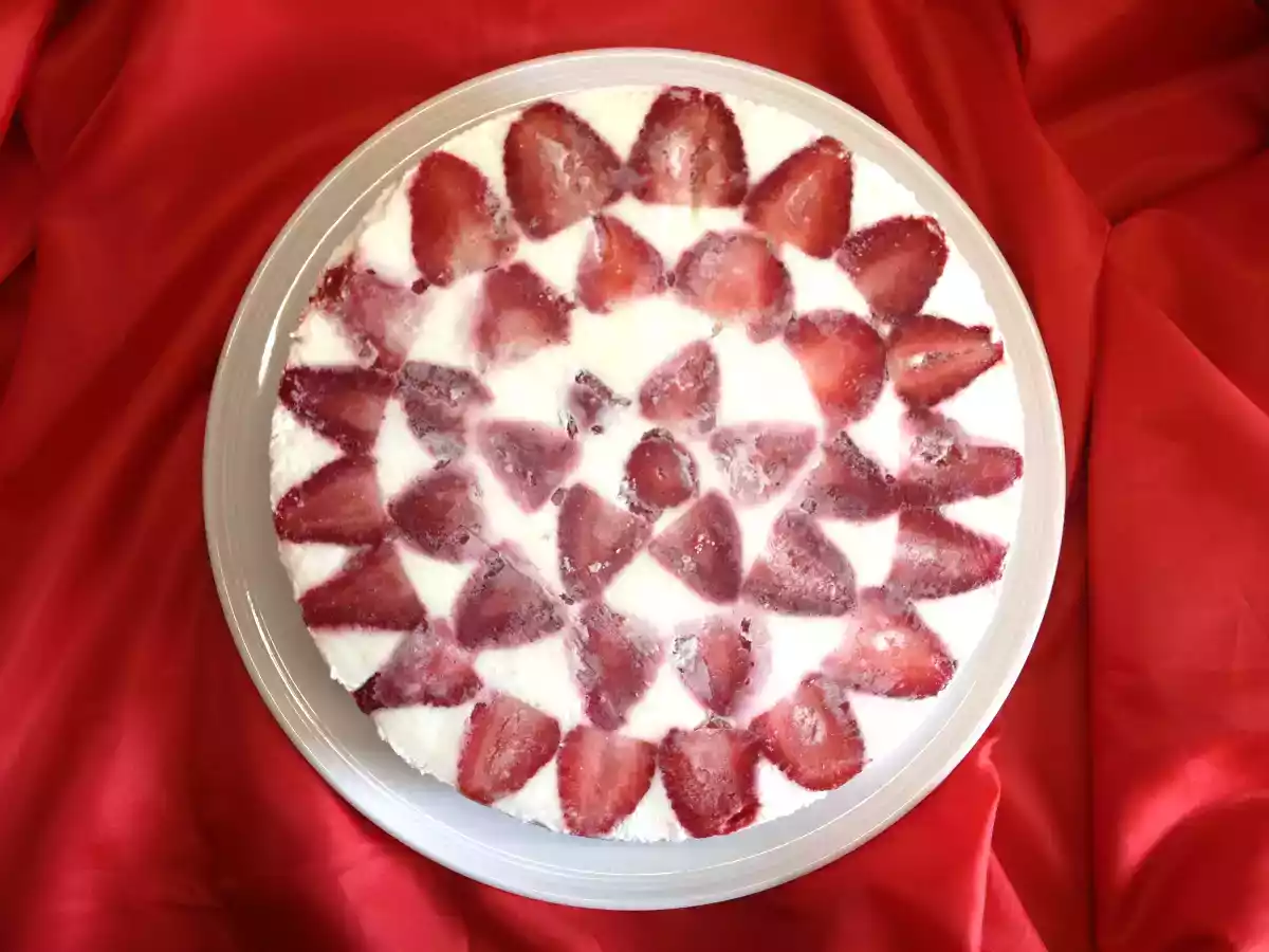 Torta giardino di fragole di Luca Montersino - foto 2