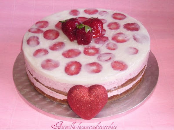 Torta giardino di fragole di Montersino ricetta