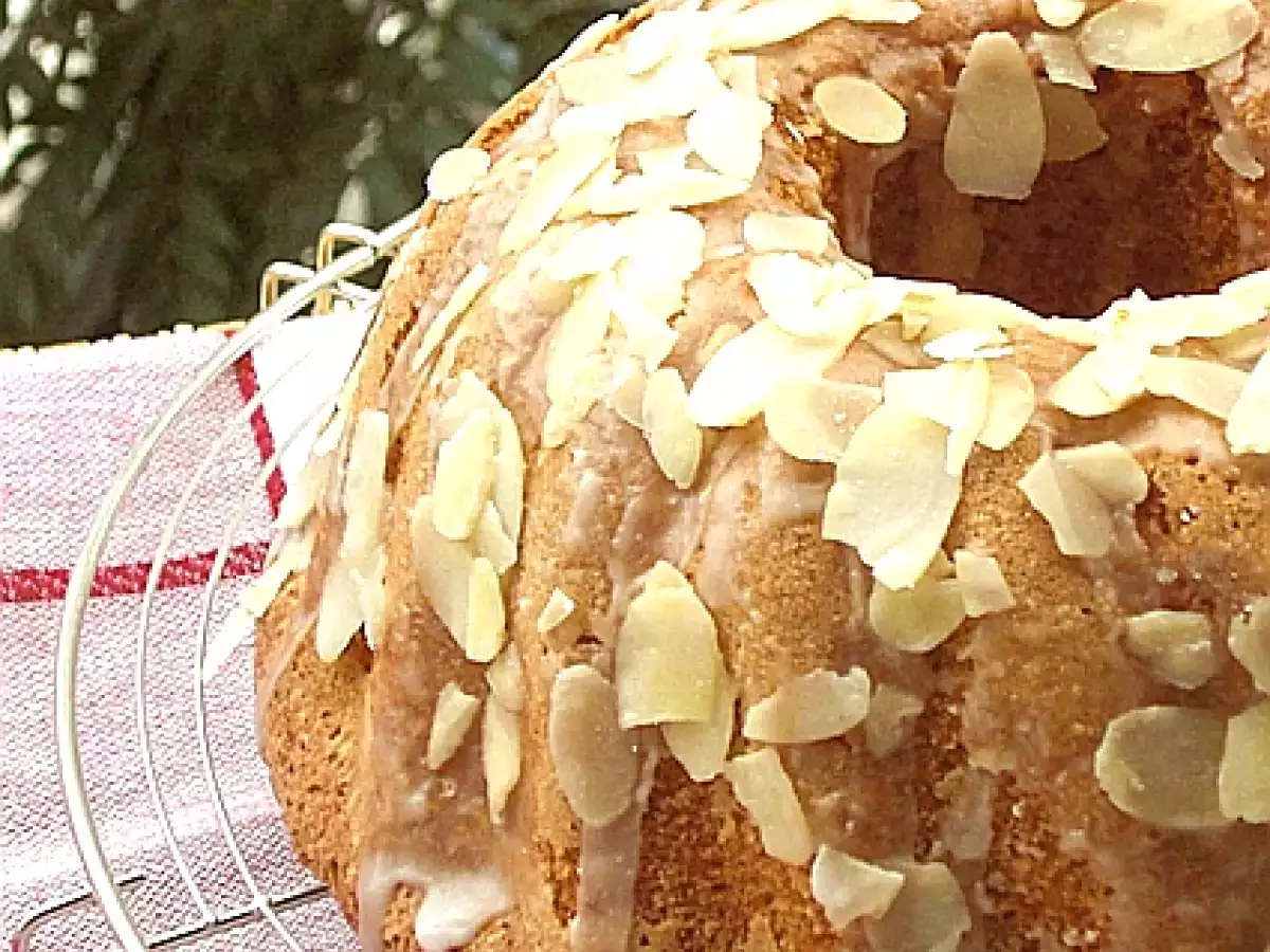 Torta mandorle e amaretti