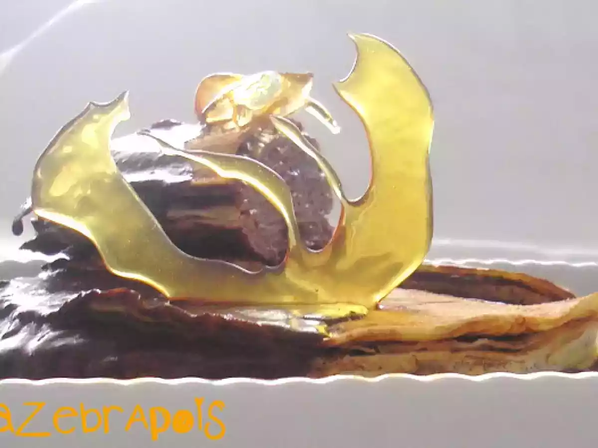 Torta mille strati al cioccolato e caramello alla lavanda - foto 4