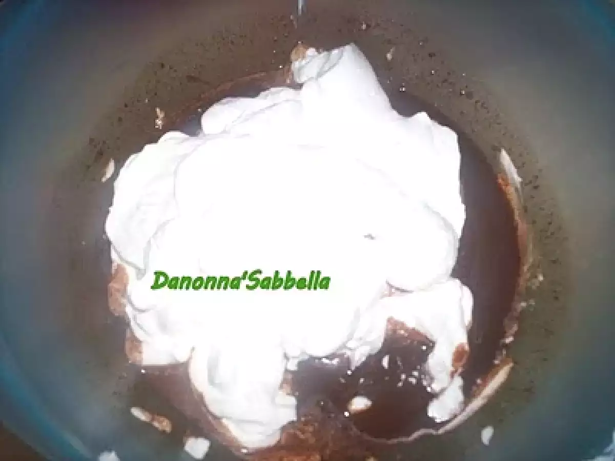 Torta millefoglie con crema chantilly e crema leggera al cioccolato...la torta di Alex!! - foto 11