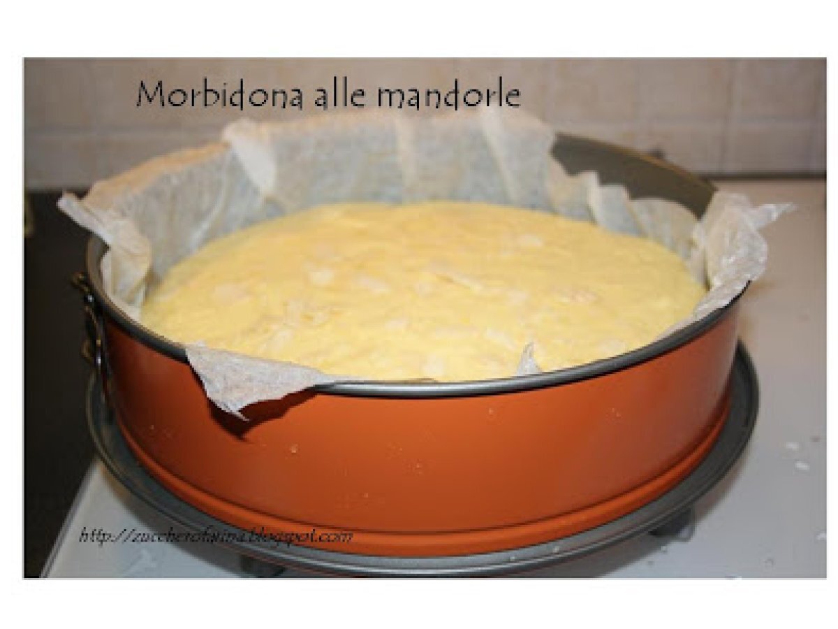 Torta morbidona alle mandorle - foto 4