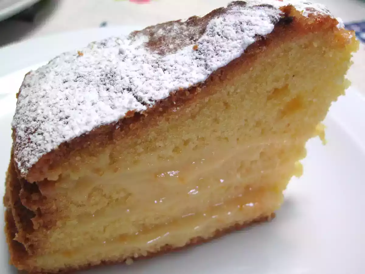 Torta Paradiso senza burro con crema all'arancia