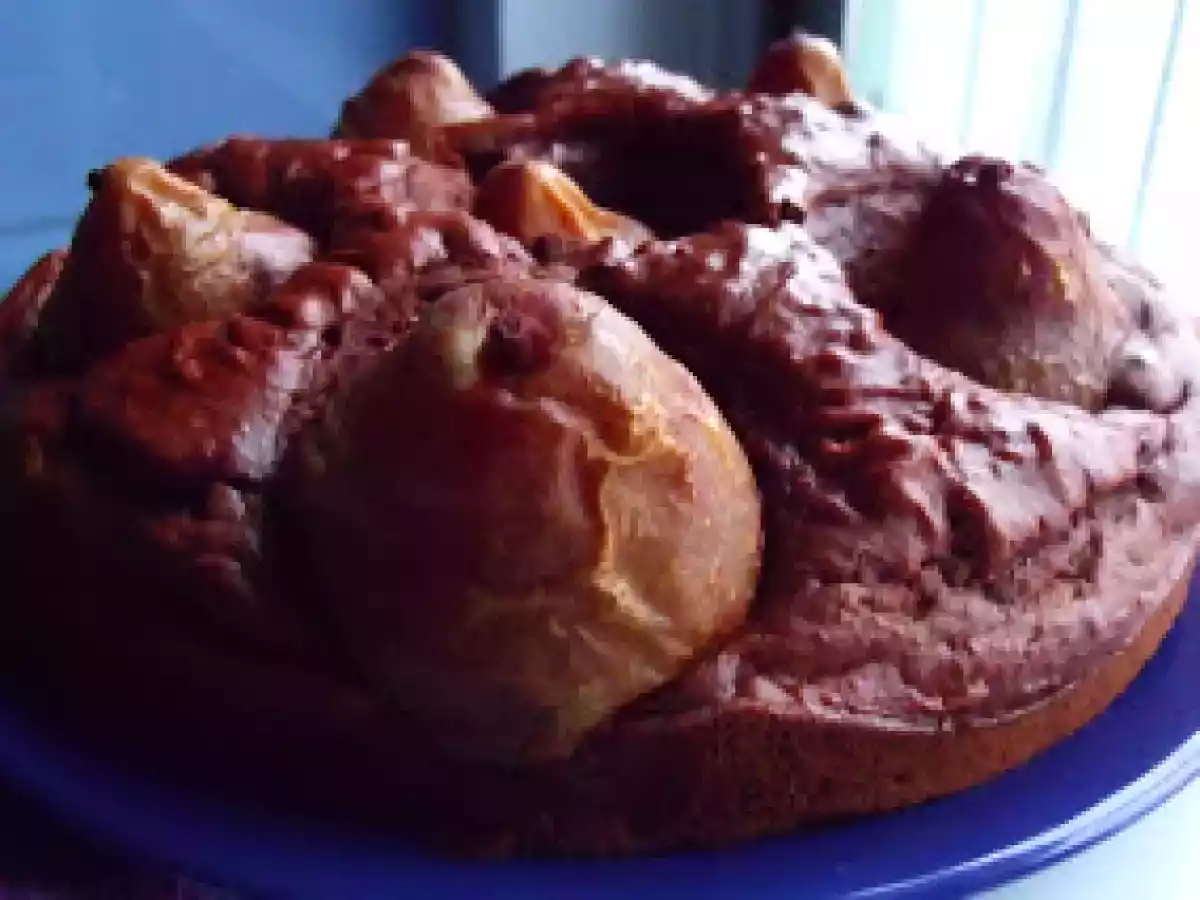 Torta pere al vino rosso e cioccolato