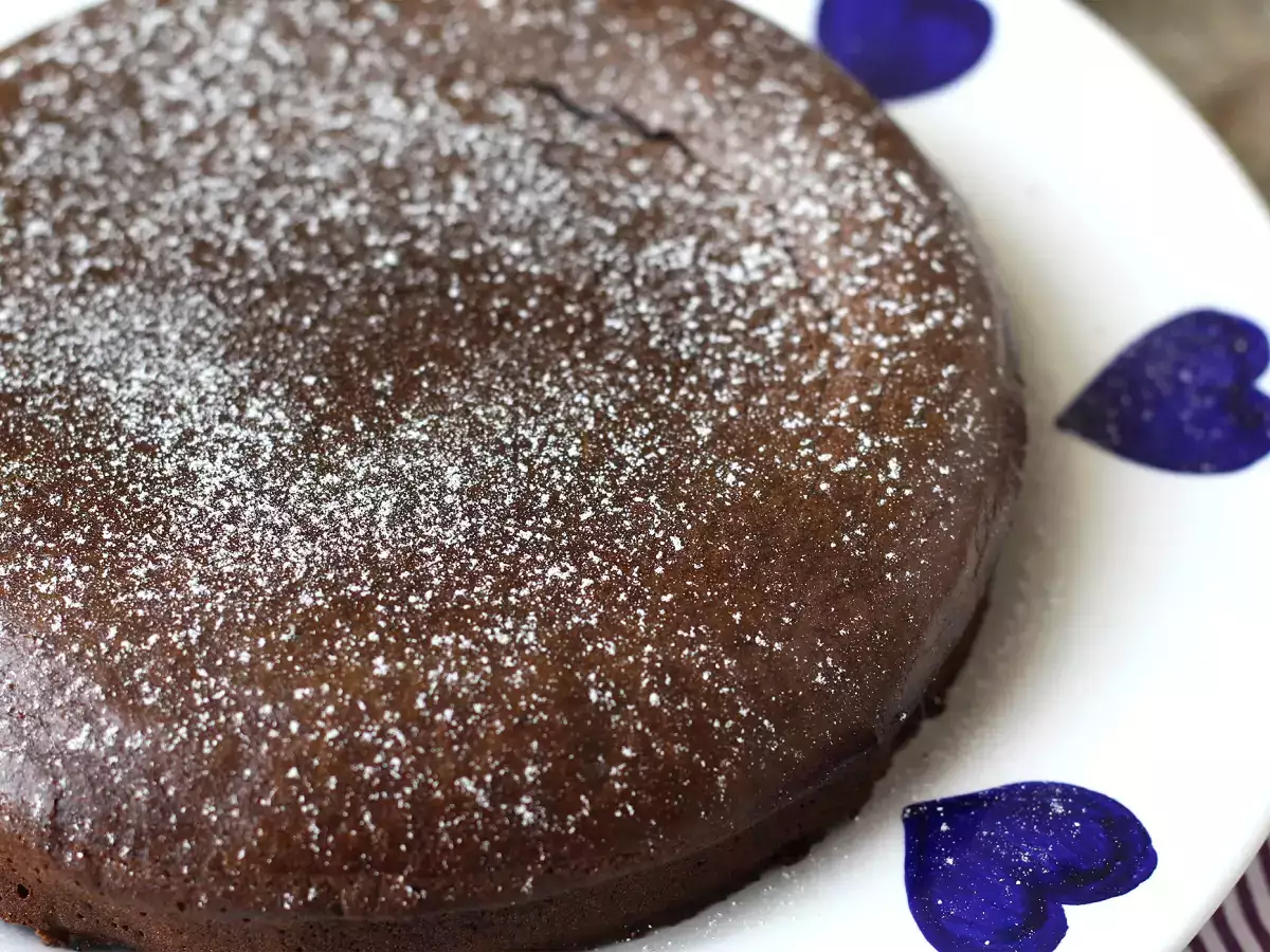 Torta proteica al cioccolato fondente: la ricetta facile da preparare - foto 5